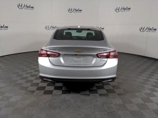 Silver Ice Metallic 2021 Chevrolet Malibu Premier