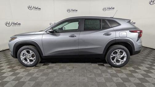 Sterling Gray Metallic 2026 Chevrolet Trax LS