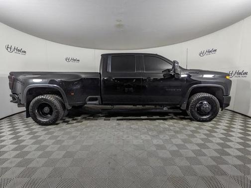 2022 Chevrolet Silverado 3500 High Country
