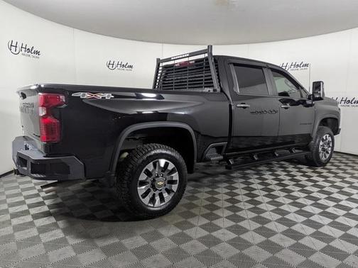 2022 Chevrolet Silverado 2500 Custom