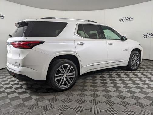 2022 Chevrolet Traverse High Country