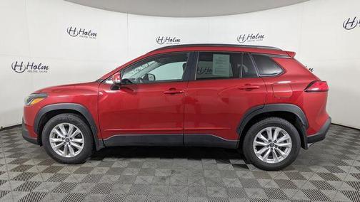 Barcelona Red Metallic 2022 Toyota Corolla Cross LE
