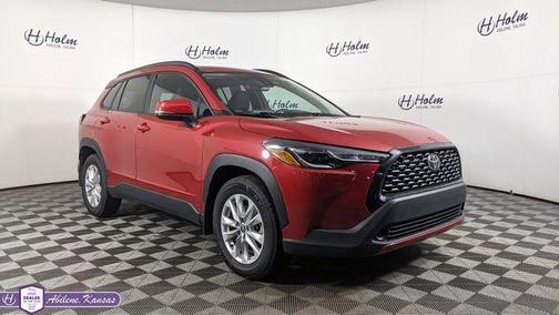 2022 Toyota Corolla Cross LE