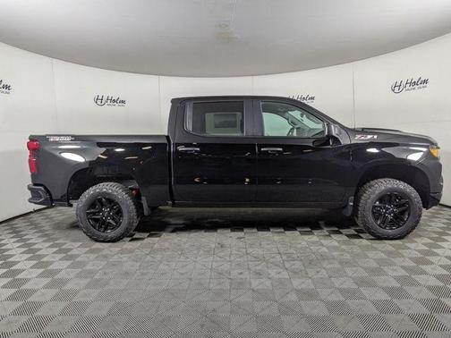 Black 2026 Chevrolet Silverado 1500 Custom Trail Boss
