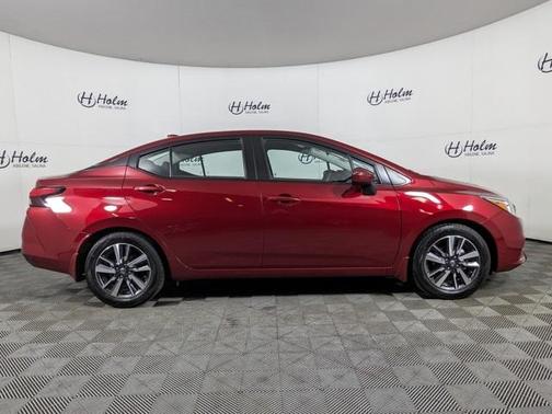 2020 Nissan Versa 1.6 SV