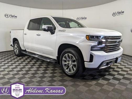 Iridescent Pearl Tricoat 2019 Chevrolet Silverado 1500 High Country