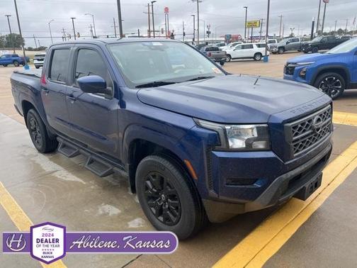 2022 Nissan Frontier SV