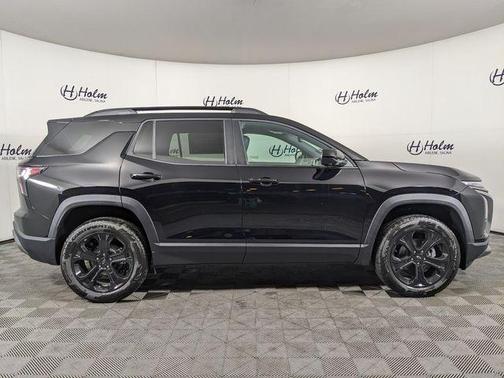 Mosaic Black Metallic 2026 Chevrolet Equinox LT