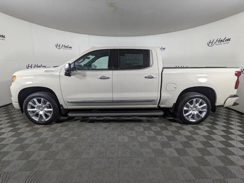 White Sand 2026 Chevrolet Silverado 1500 High Country