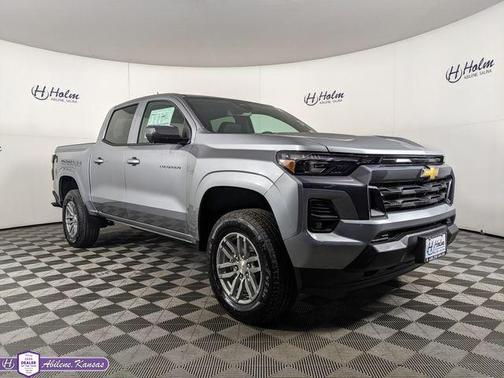 Sterling Gray Metallic 2026 Chevrolet Colorado LT