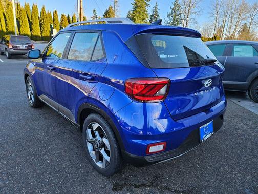 2022 Hyundai VENUE SEL