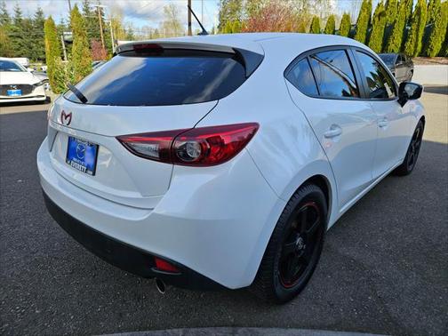 2015 Mazda Mazda3 i Sport