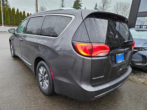2020 Chrysler Pacifica Touring-L Plus