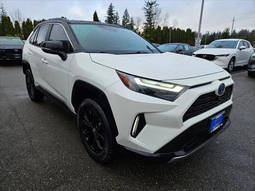 2022 Toyota RAV4 Hybrid SE