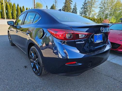 Deep Crystal Blue Mica 2018 Mazda Mazda3 Touring
