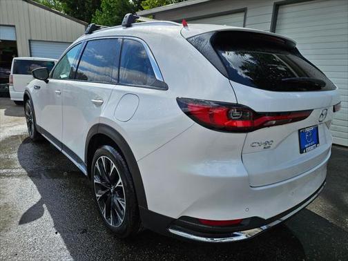 2025 Mazda CX-90 PHEV Premium Plus