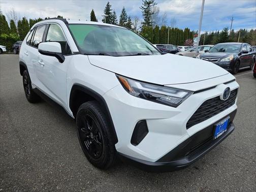 2022 Toyota RAV4 Hybrid XLE