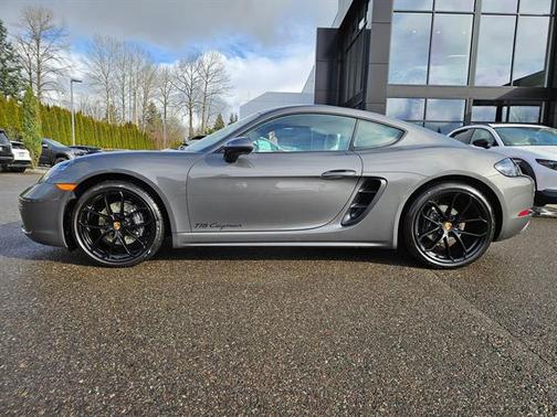 2024 Porsche 718 Cayman Style Edition