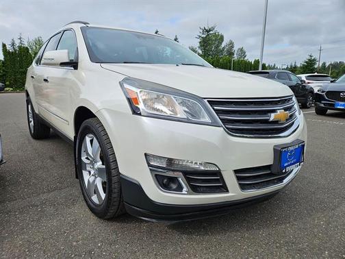 White Diamond Tricoat 2014 Chevrolet Traverse LTZ