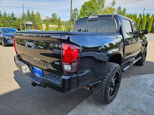 2018 Toyota Tacoma SR