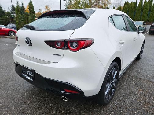 2024 Mazda Mazda3 FWD w/Preferred Package