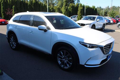 Photo 3 of 26 of 2018 Mazda CX-9 Signature
