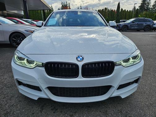 2018 BMW 330e iPerformance