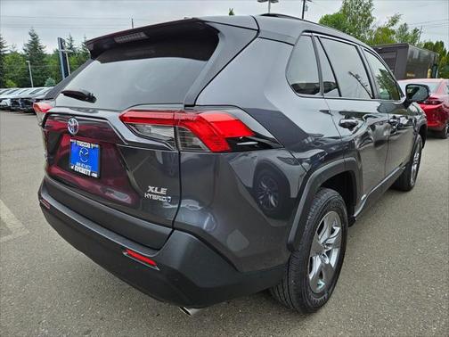 2023 Toyota RAV4 Hybrid XLE