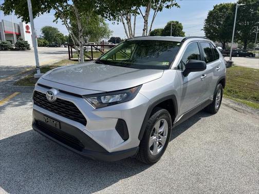 2022 Toyota RAV4 Hybrid LE