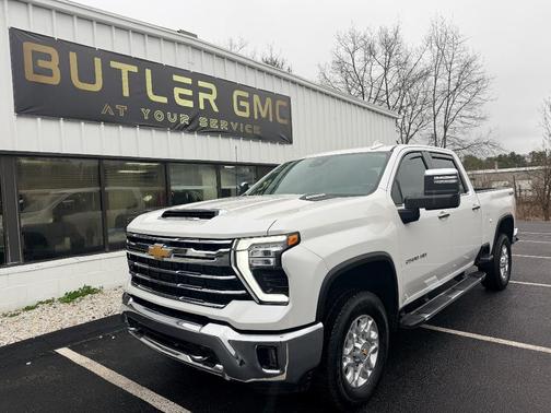 Iridescent Pearl Tricoat 2024 Chevrolet Silverado 2500 LTZ
