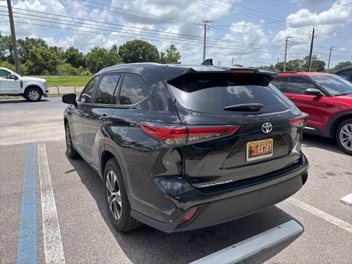 2023 Toyota Highlander XLE