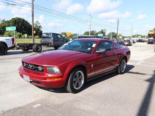 Red 2006 Ford Mustang Base