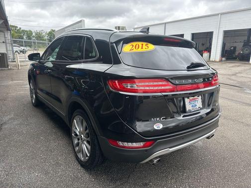 Tuxedo Black Metallic 2015 Lincoln MKC Base