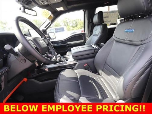 2025 Ford F-150 Lightning Platinum
