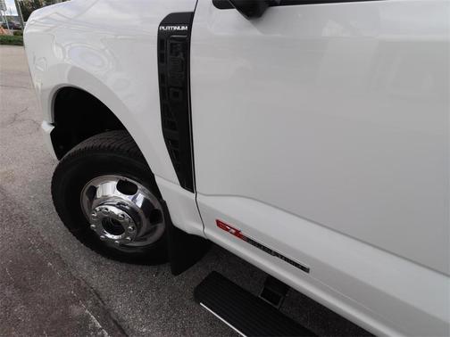 2026 Ford F-350 Platinum