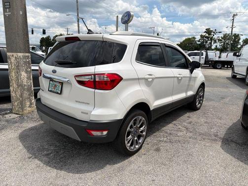 White Platinum Clearcoat Metallic 2019 Ford EcoSport Titanium