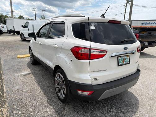 White Platinum Clearcoat Metallic 2019 Ford EcoSport Titanium