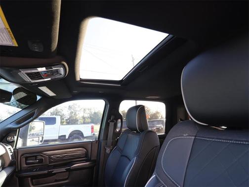 2025 RAM 2500 Limited Crew Cab 4x4 6'4' Box