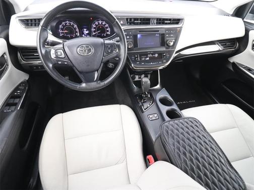 2014 Toyota Avalon XLE