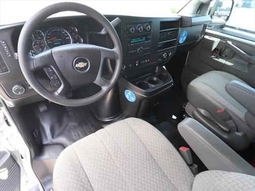 2022 Chevrolet Express 2500 RWD 2500 Regular Wheelbase WT