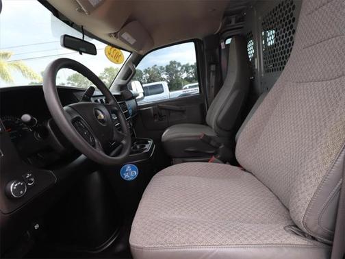 2022 Chevrolet Express 2500 RWD 2500 Regular Wheelbase WT