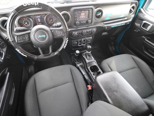 Bikini Pearlcoat 2020 Jeep Wrangler Unlimited Sport