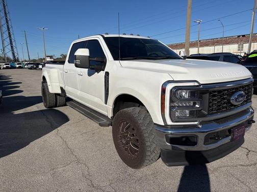2023 Ford F-350 Lariat