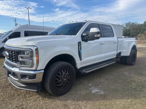 2023 Ford F-350 Lariat