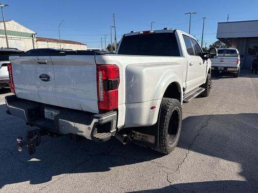 2023 Ford F-350 Lariat