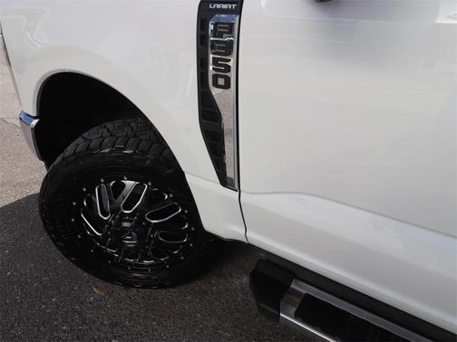 2023 Ford F-350 Lariat