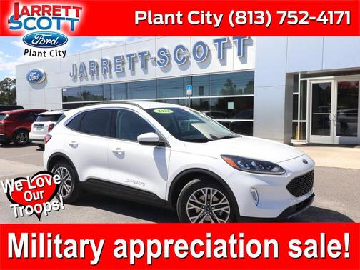 Oxford White 2022 Ford Escape SEL