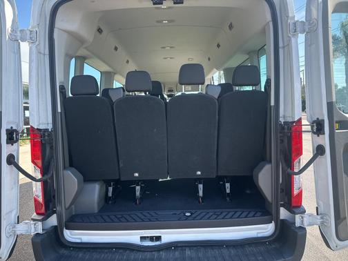 2022 Ford Transit-350 XLT