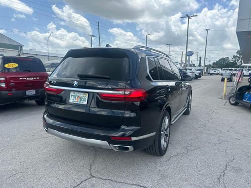 Jet Black 2020 BMW X7 xDrive40i