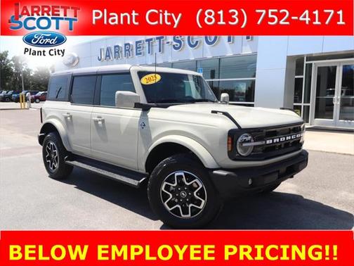 2025 Ford Bronco Outer Banks